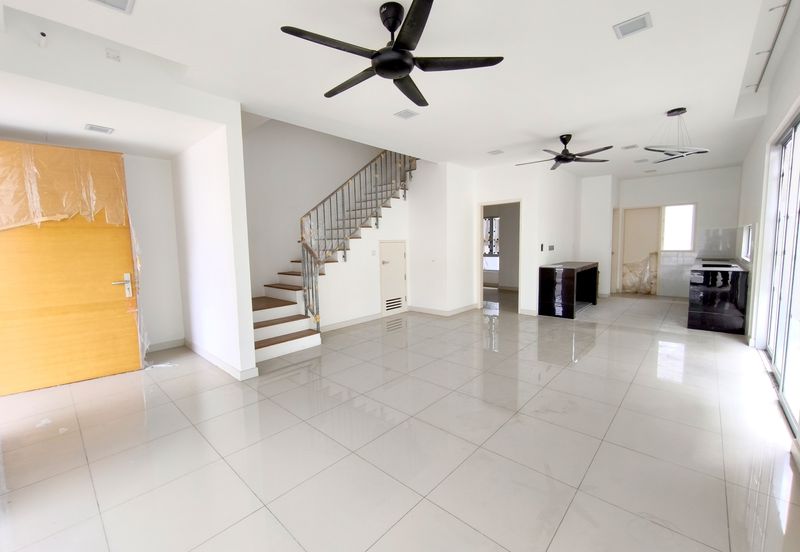 Garland Residence Rawang 2 Sty terrace House For Sale