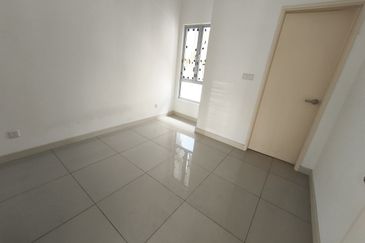 Garland Residence Rawang 2 Sty terrace House For Sale