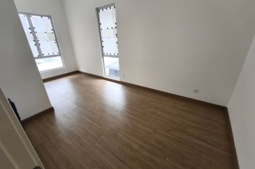 Garland Residence Rawang 2 Sty terrace House For Sale