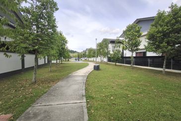 Garland Residence Rawang 2 Sty terrace House For Sale