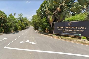 Bukit Beruntung Golf Club Bungalow Land For Sale