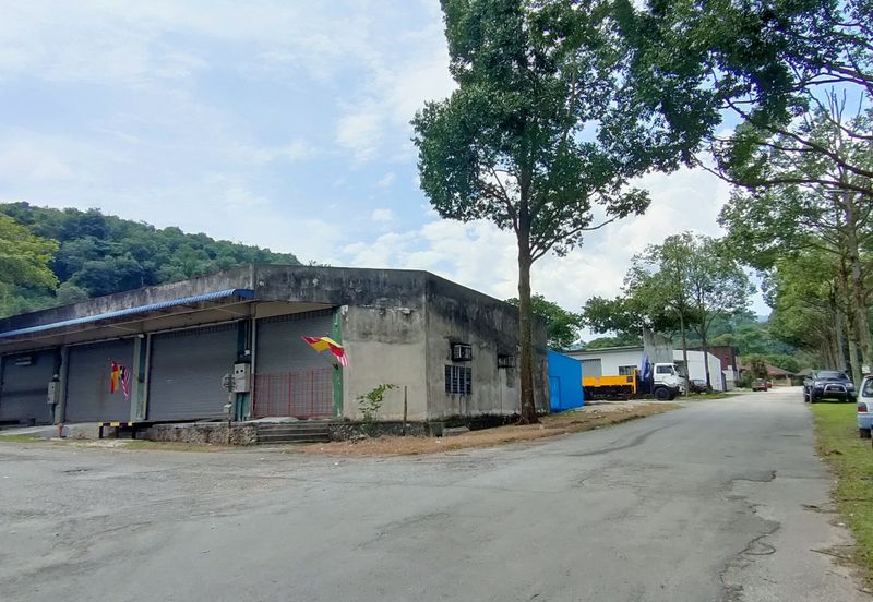  FACTORY PUSAT PERDAGANGAN SERI PAGI SG CHOH SERENDAH