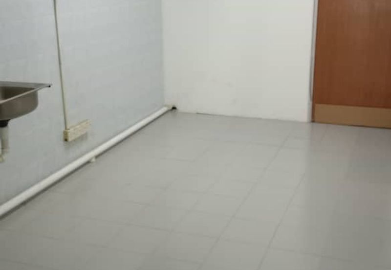 Rawang Pasar Ground Floor Half Portion Shop For Rent