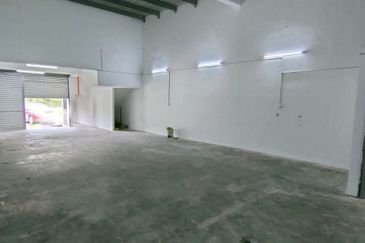 Bukit Sentosa Rawang 1.5 Storey Factory For Rent