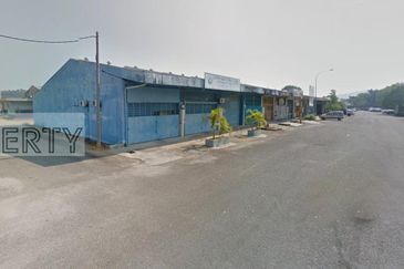 Bukit Beruntung single Storey factory For Rent