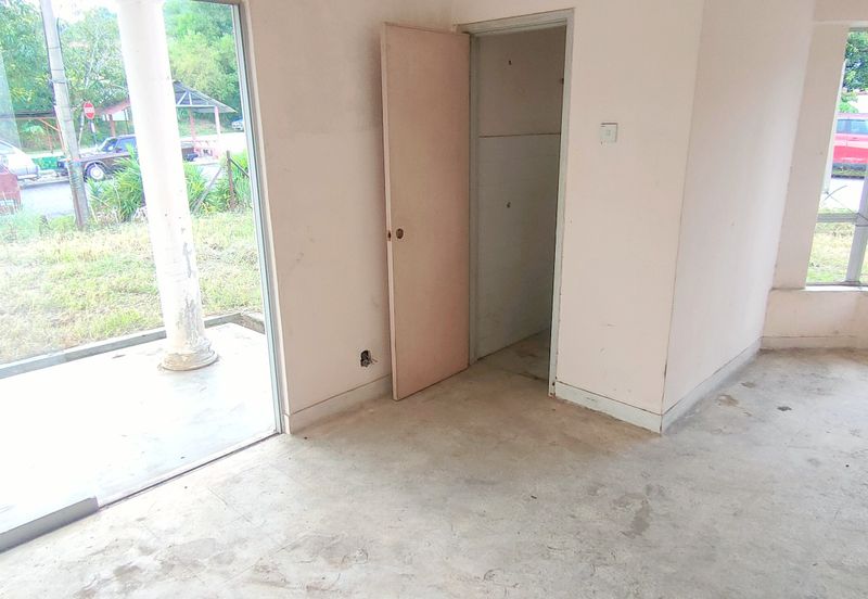 Serendah Single Storey Corner House For Sale