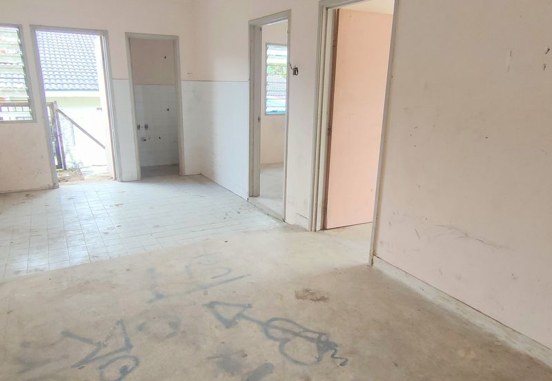 Serendah Single Storey Corner House For Sale