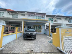 CANTIK FULLY RENO Double Storey Doriz Fasa 3 Puncak Alam for Sale for ...