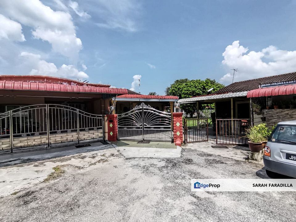 Untuk Dijual Rumah Corner Teres Setingkat Taman Bistari, Sg Wangi, Ayer