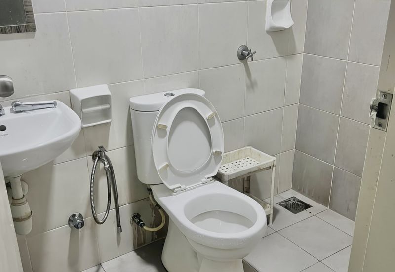 Spacious Corner Unit for Rent @ PR1MA Two, Laman View