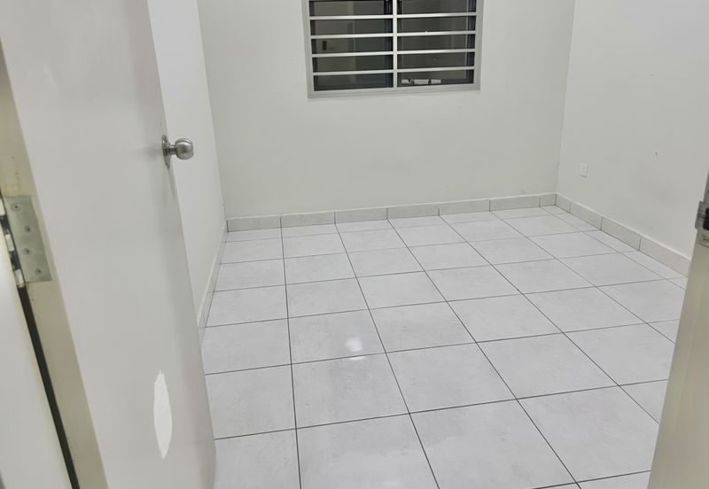 Spacious Corner Unit for Rent @ PR1MA Two, Laman View
