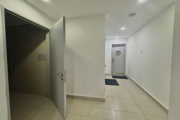 Furnished Office with Stunning Lakeview @ Sapura Mines