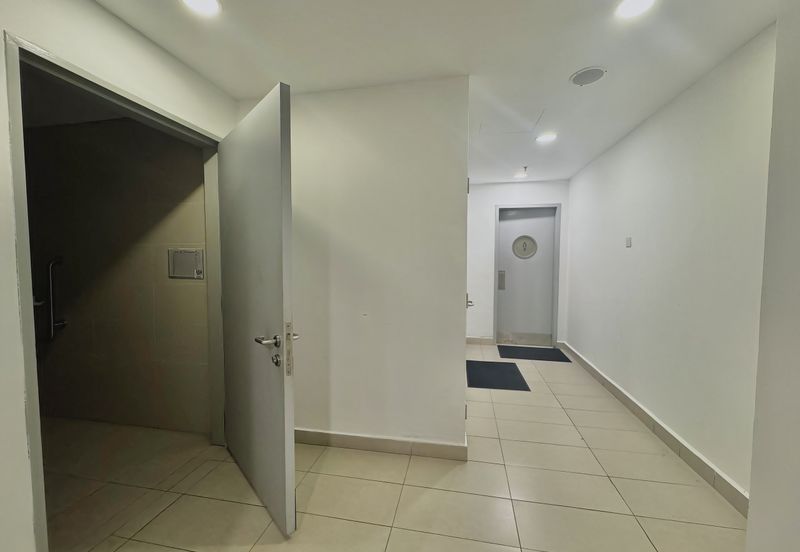 Furnished Office with Stunning Lakeview @ Sapura Mines