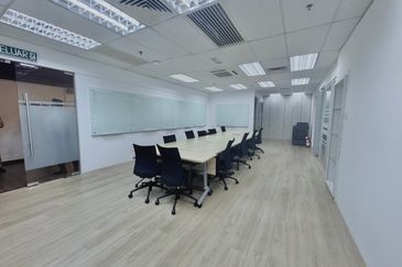 Furnished Office with Stunning Lakeview @ Sapura Mines