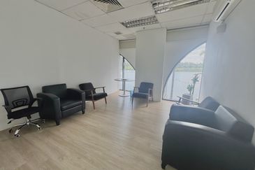 Furnished Office with Stunning Lakeview @ Sapura Mines