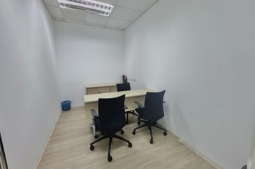 Furnished Office with Stunning Lakeview @ Sapura Mines