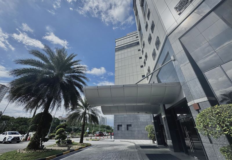 Furnished Office with Stunning Lakeview @ Sapura Mines