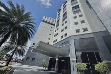 Furnished Office with Stunning Lakeview @ Sapura Mines