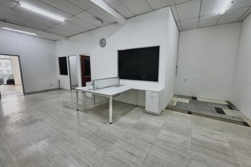 Prima Biz Hub, Taman Tasik Prima