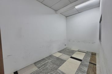 Prima Biz Hub, Taman Tasik Prima