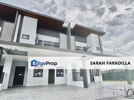 Exclusive Golf View Superlink Home at Bangi Golf Resort, 24’ x 80’, Selangor, Bangi