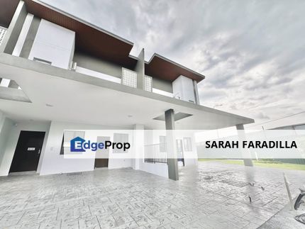 Luxury Golf View Superlink Home at Bangi Golf Resort, 24’ x 80’, Selangor, Bangi