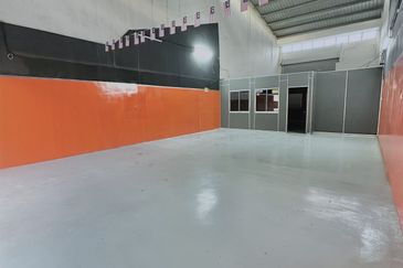 For Rent: Light Industrial Factory in Prime Senawang Location