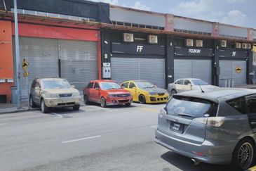For Rent: Light Industrial Factory in Prime Senawang Location