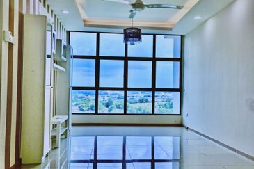 Vista Alam Serviced Apartment