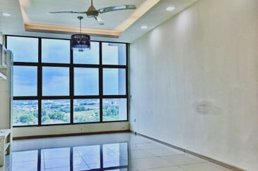 Vista Alam Serviced Apartment
