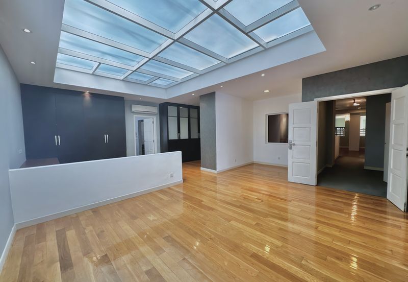 Serene Luxury Bungalow with Private Pool @ Jalan Semarak, Kuala Lumpur