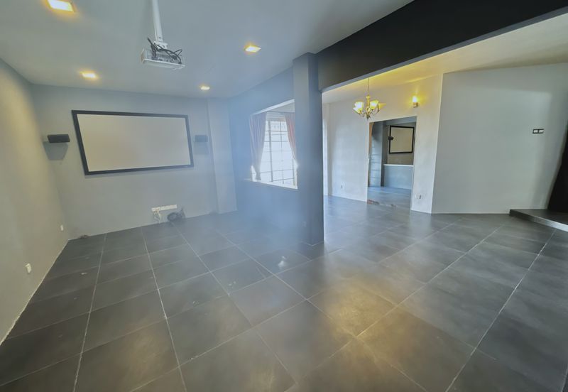 Serene Luxury Bungalow with Private Pool @ Jalan Semarak, Kuala Lumpur