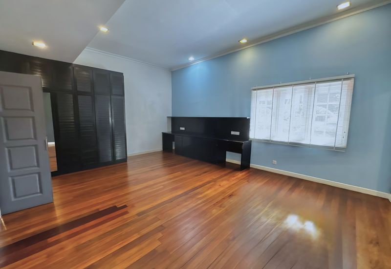 Serene Luxury Bungalow with Private Pool @ Jalan Semarak, Kuala Lumpur