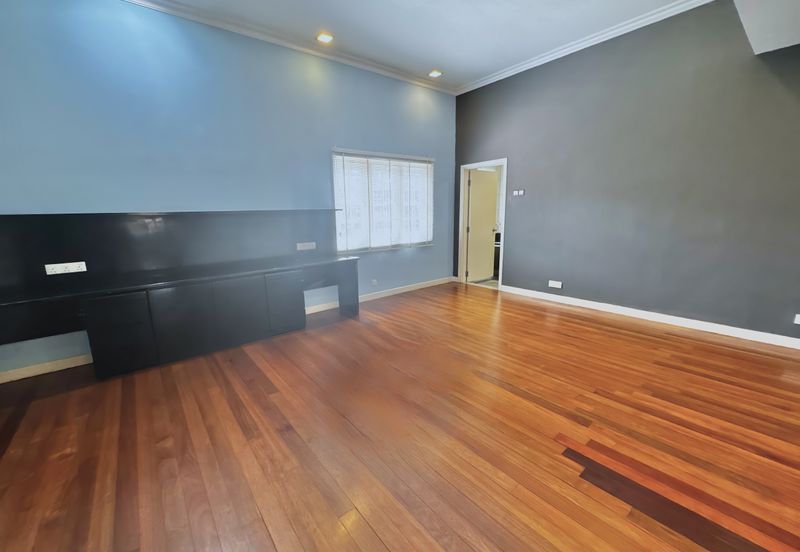 Serene Luxury Bungalow with Private Pool @ Jalan Semarak, Kuala Lumpur