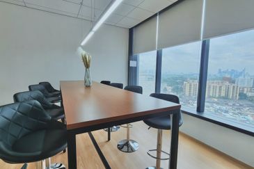 Menara EcoWorld (The Stride Strata Office @ BBCC)