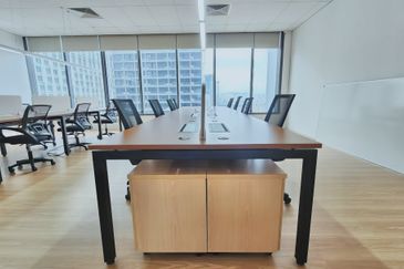 Menara EcoWorld (The Stride Strata Office @ BBCC)