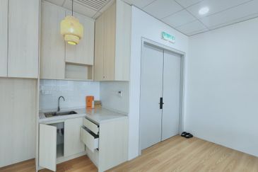 Menara EcoWorld (The Stride Strata Office @ BBCC)