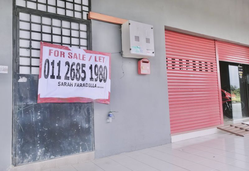Corner Ground Floor Shop for Rent @ Sepang