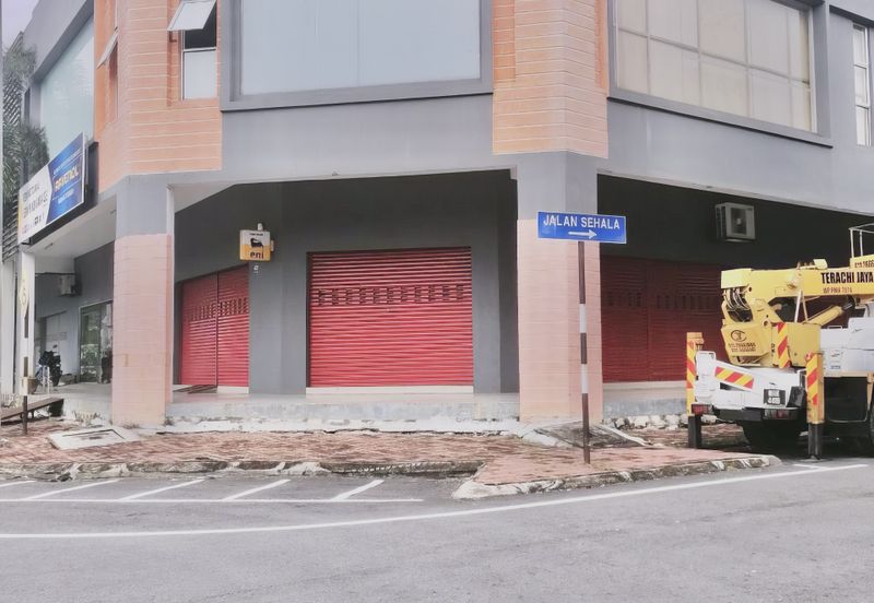 Corner Ground Floor Shop for Rent @ Sepang