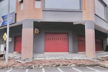 Corner Ground Floor Shop for Rent @ Sepang