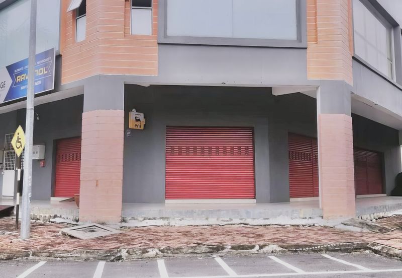 Corner Ground Floor Shop for Rent @ Sepang