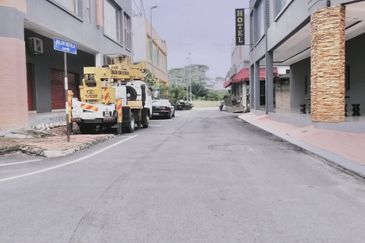 Corner Ground Floor Shop for Rent @ Sepang