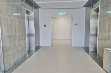 Menara EcoWorld (The Stride Strata Office @ BBCC)