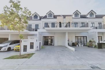 Monet Springtime @ Sunsuria City