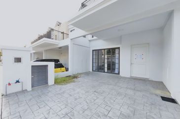 Monet Springtime @ Sunsuria City