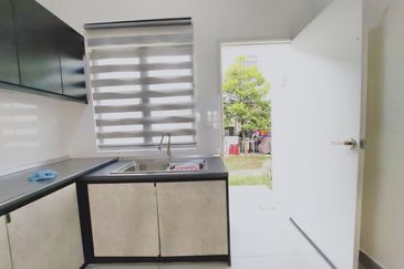 Monet Springtime @ Sunsuria City