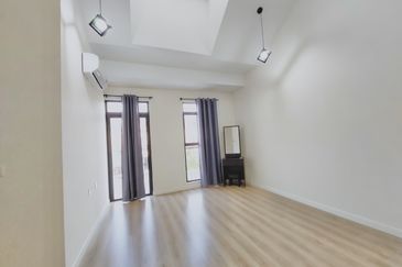 Monet Springtime @ Sunsuria City