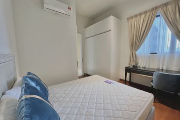 Pavilion Embassy Residence