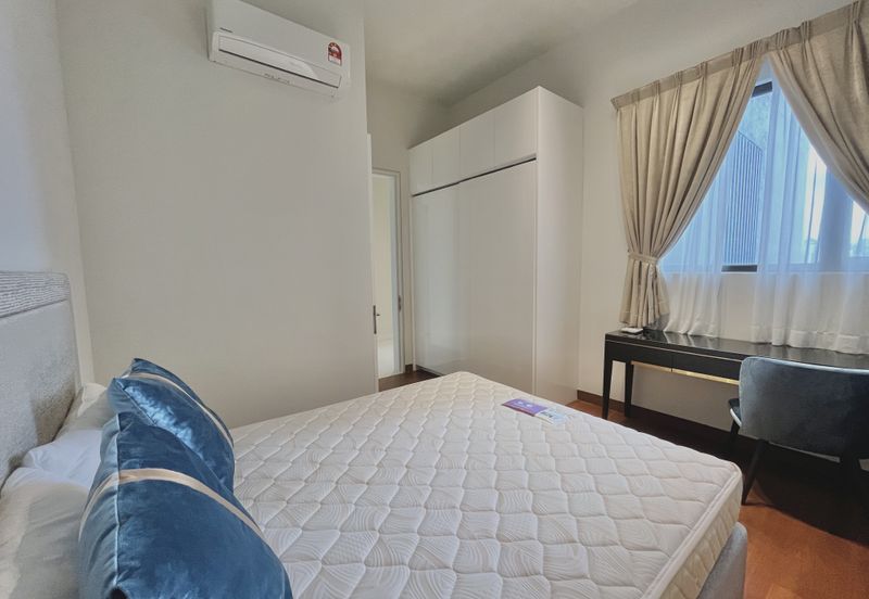 Pavilion Embassy Residence