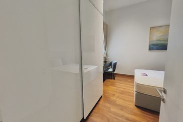 Pavilion Embassy Residence